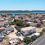 Lägenhet With Parking Space Pirovac, Sibenik - 13263 Pirovac