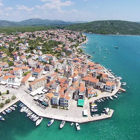 With A Parking Space Pirovac, Sibenik - 13263 Appartement