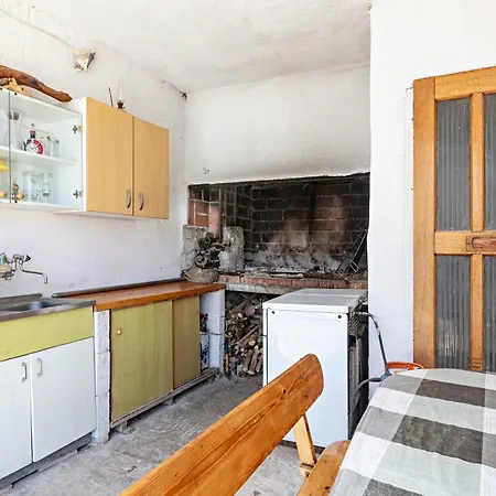 Apartamento With Parking Space Pirovac, Sibenik - 13263