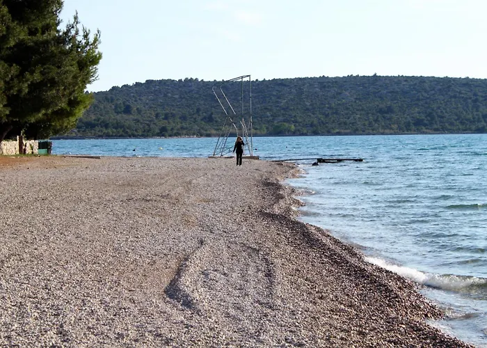 With Parking Space Pirovac, Sibenik - 13263 *