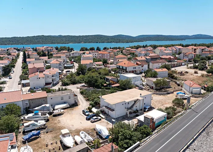 Appartement With Parking Space Pirovac, Sibenik - 13263 Pirovac