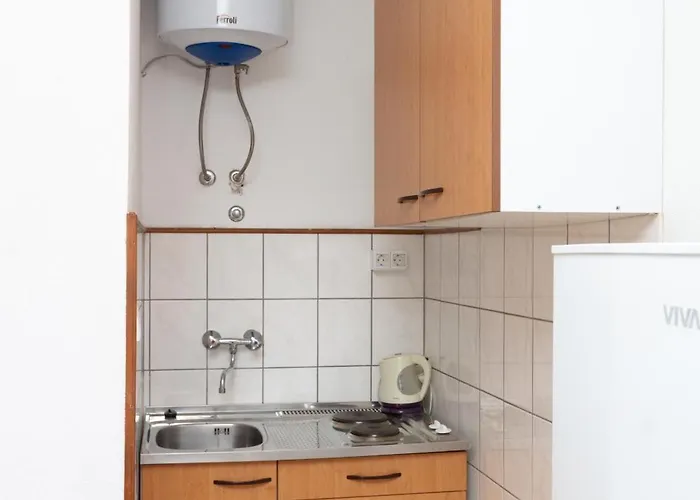 Apartment With Parking Space Pirovac, Sibenik - 13263 Pirovac