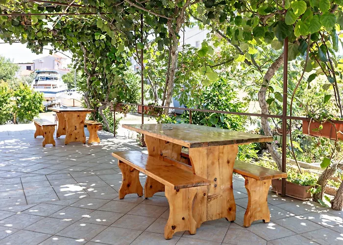 With Parking Space Pirovac, Sibenik - 13263 * Pirovac